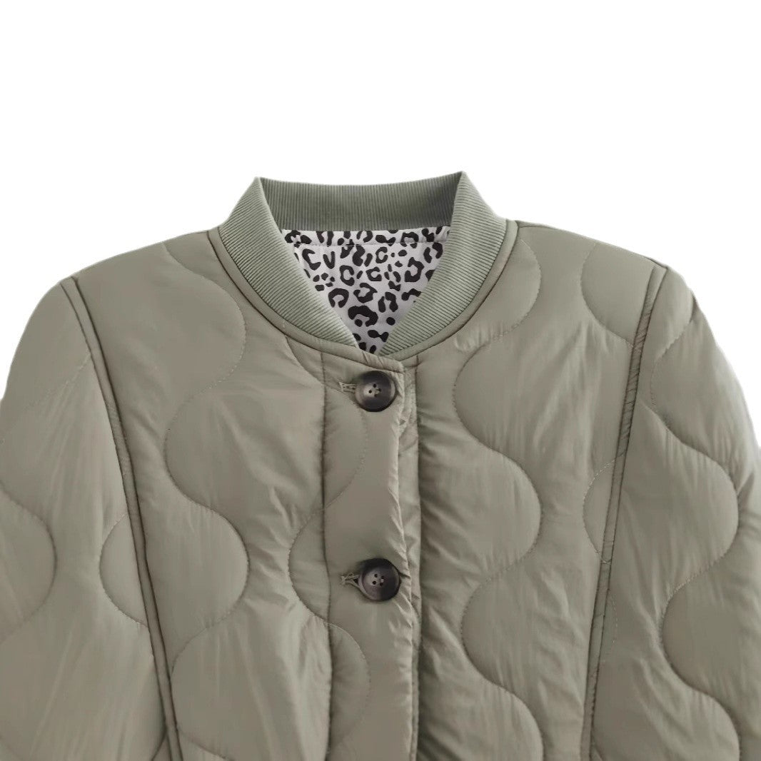 Damen gesteppte Leichtjacke mit trendigen Animal-Print-Ärmeln Merchesia