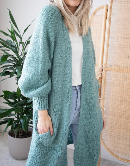 Damen Oversized Strickmantel mit lässigem V-Ausschnitt und luftiger Maschenstruktur Merchesia
