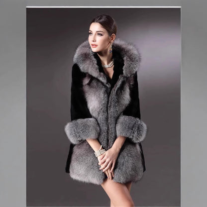 Damen Luxus Kunstpelzjacke mit Kapuze und dekorativen Details Merchesia