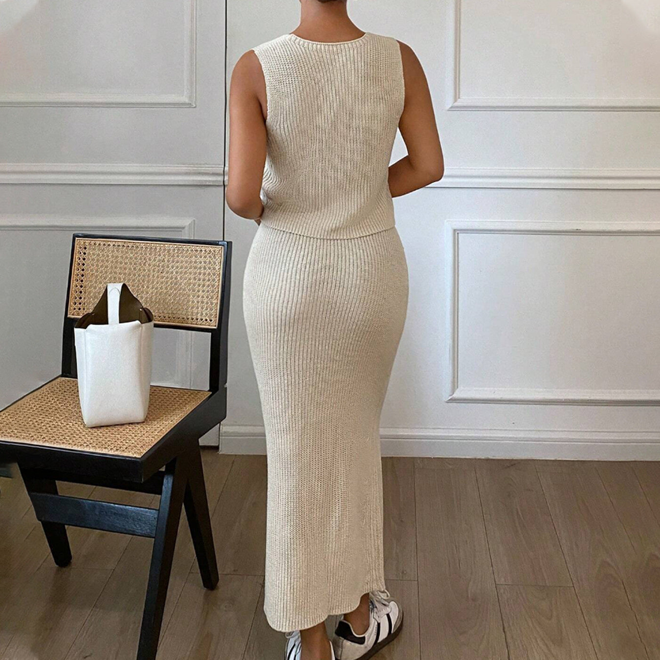 Damen 2-Teiliges Strickset mit modischen Knopfdetails und floralem Design Merchesia