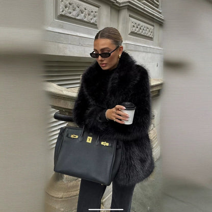 Damen Eleganter Oversized Kunstpelzmantel mit weit geschnittenen Ärmeln Merchesia