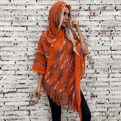 Damen Strickponcho mit Kapuze und fransigem Design Merchesia