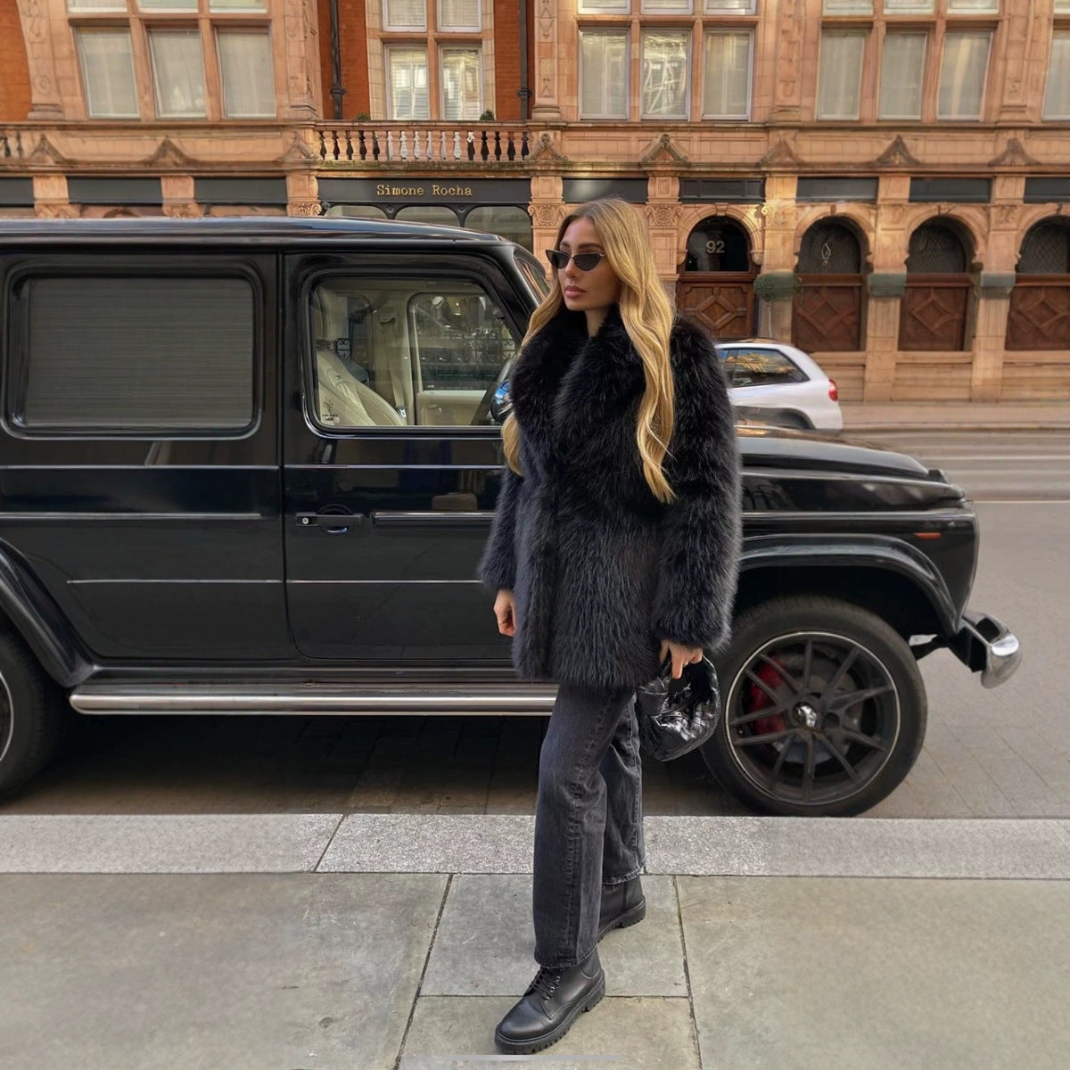 Damen Eleganter Oversized Kunstpelzmantel mit weit geschnittenen Ärmeln Merchesia