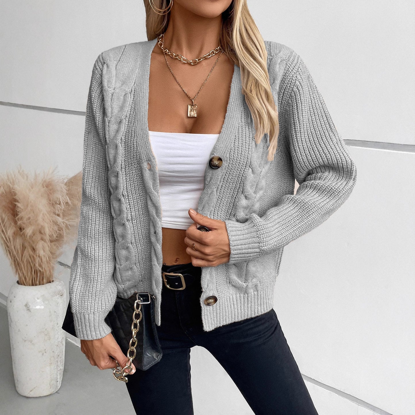 Damen Strickjacke mit Zopfmuster und Knopfdetails Merchesia