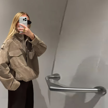 Damen Fetziges Wildlederjacke mit praktischen Taschen Merchesia