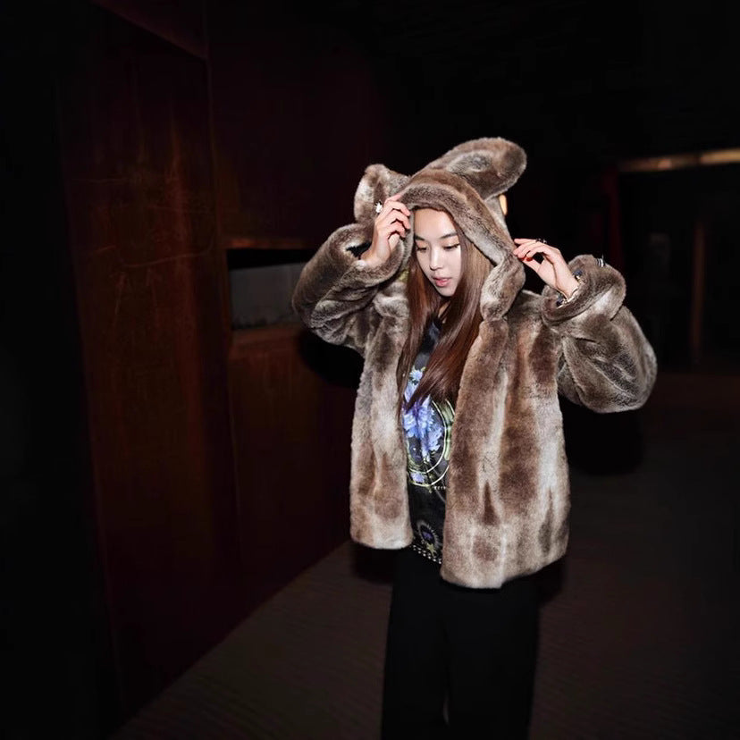 Damen Kuschelige Kunstpelzjacke mit verspieltem Ohren-Design Merchesia