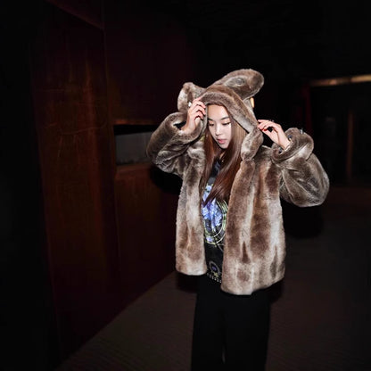 Damen Kuschelige Kunstpelzjacke mit verspieltem Ohren-Design Merchesia