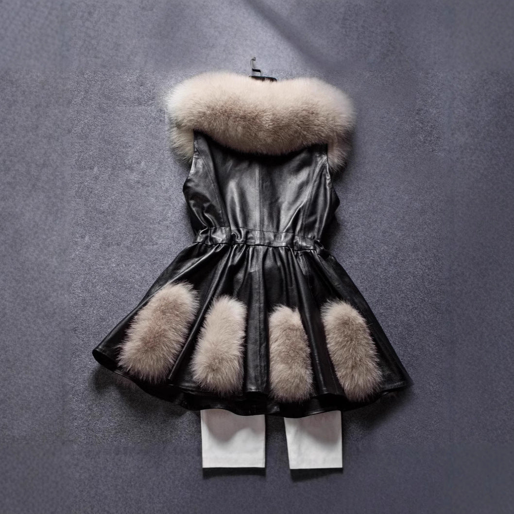 Damen Eleganter Kunstledermantel mit Kunstfellakzenten und Gürtel Merchesia