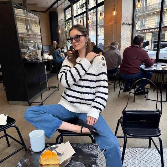 Damen Strickpullover mit maritimen Streifen und Knopfdetails Merchesia