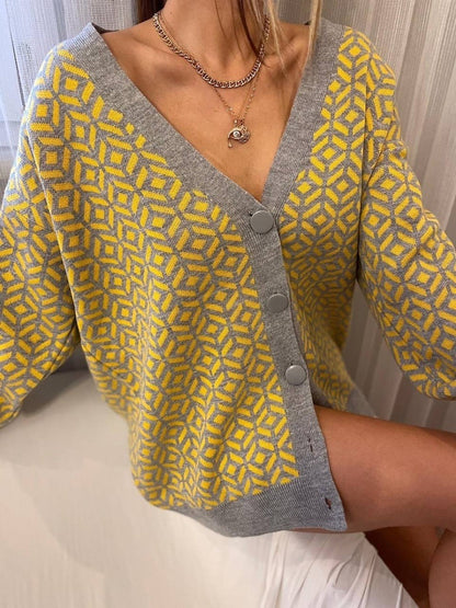 Damen Grober Strickjacke mit V-Ausschnitt und auffälligem Muster Merchesia