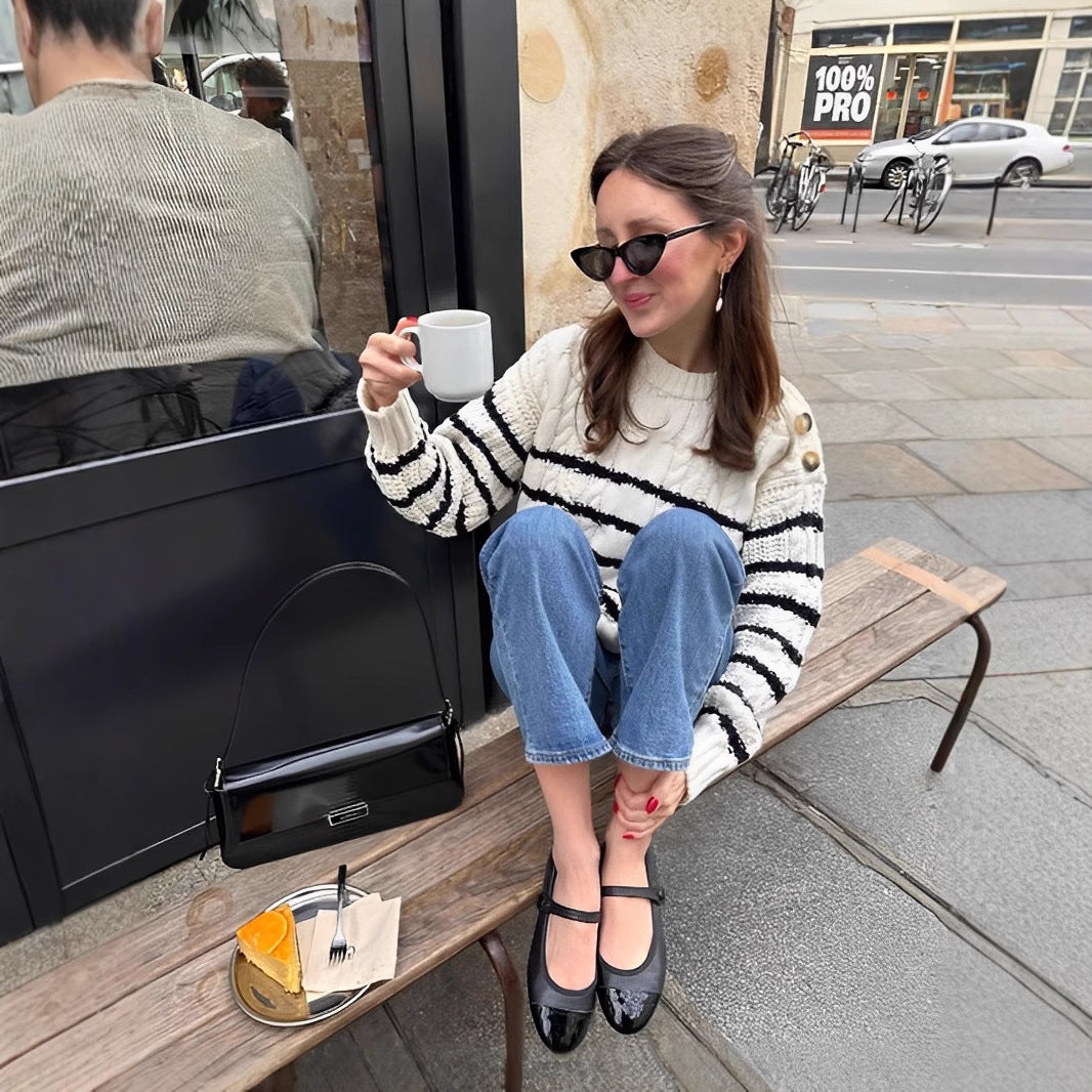 Damen Strickpullover mit maritimen Streifen und Knopfdetails Merchesia