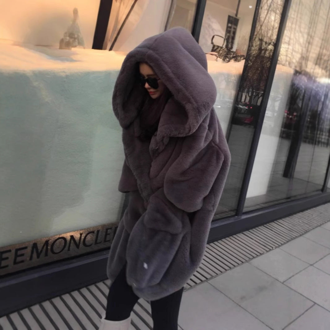 Damen Übergroßer Kunstfellmantel mit Kapuze und Taschen Merchesia