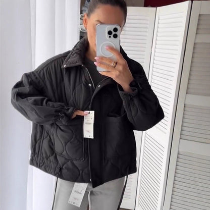 Damen gesteppte Übergangsjacke mit hohem Kragen und Tunnelzug Merchesia