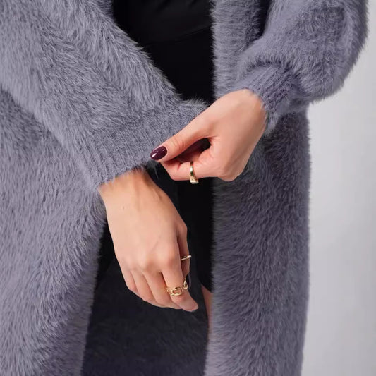 Damen Kuscheliger Strickmantel mit seitlichen Schlitzen und weitem Schnitt Merchesia