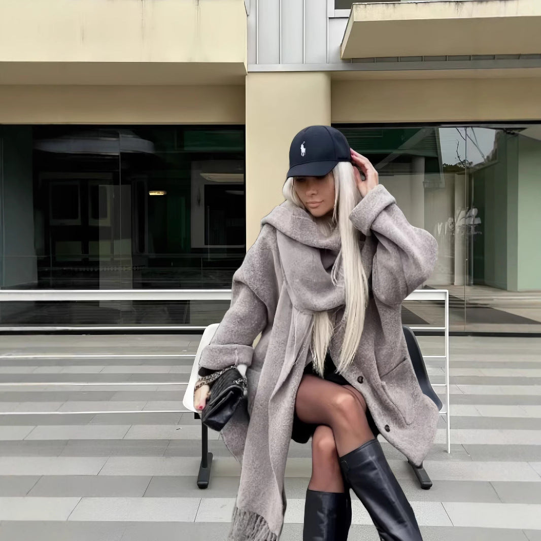 Damen elegante und warme Wickeljacke mit Schalkragen und Fransen Merchesia