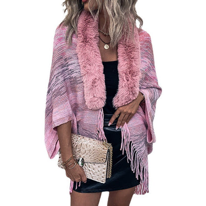 Damen eleganter Poncho mit luxuriösem Kunstfellkragen und fransigem Saum Merchesia