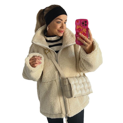 Damen Kuschelige Fleecejacke mit hohem Kragen und praktischen Taschen Merchesia