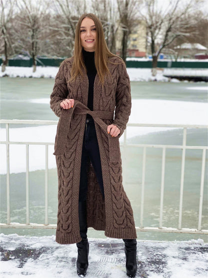 Damen Grobstrickmantel mit offenem Schnitt und praktischen Taschen Merchesia