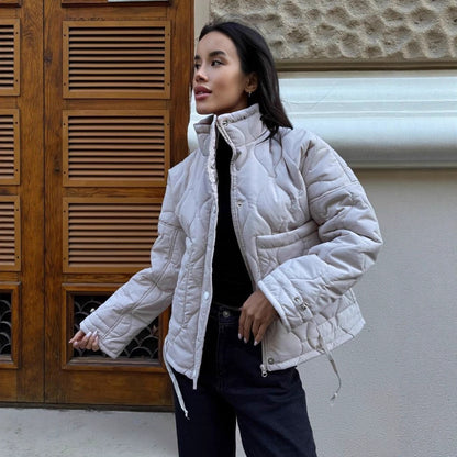 Damen gesteppte Übergangsjacke mit hohem Kragen und Tunnelzug Merchesia