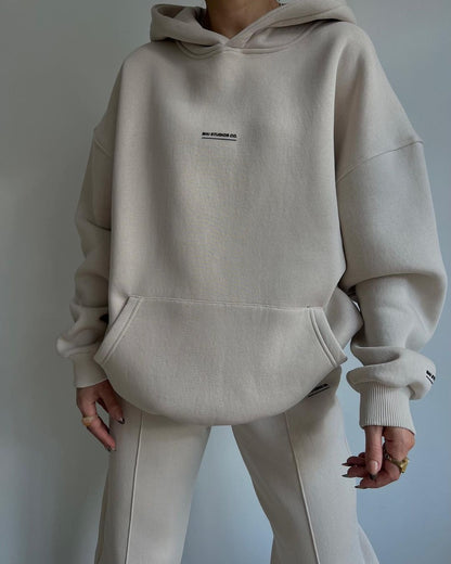 Damen lässiger oversized Kapuzenpullover mit praktischer Kängurutasche Merchesia
