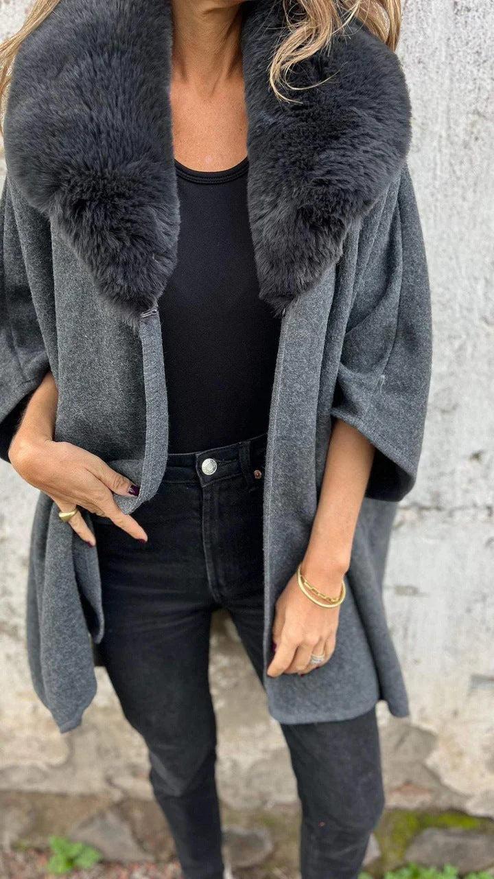 Damen Kapuzenjacke mit luxuriösem Kunstpelzkragen und modernem Schnitt Merchesia