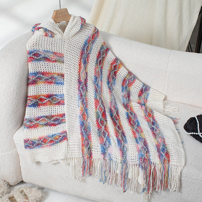 Damen Strickponcho mit Kapuze und fransigem Design Merchesia