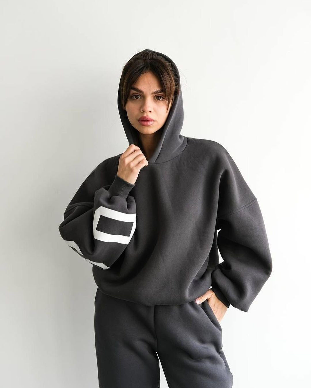 Damen Oversized Freizeitanzug mit Kapuze und elastischen Bündchen Merchesia