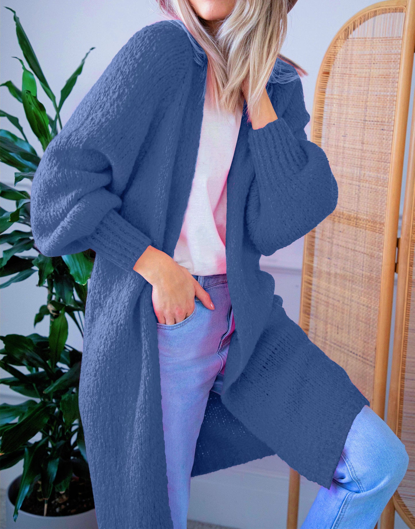 Damen Oversized Strickmantel mit lässigem V-Ausschnitt und luftiger Maschenstruktur Merchesia