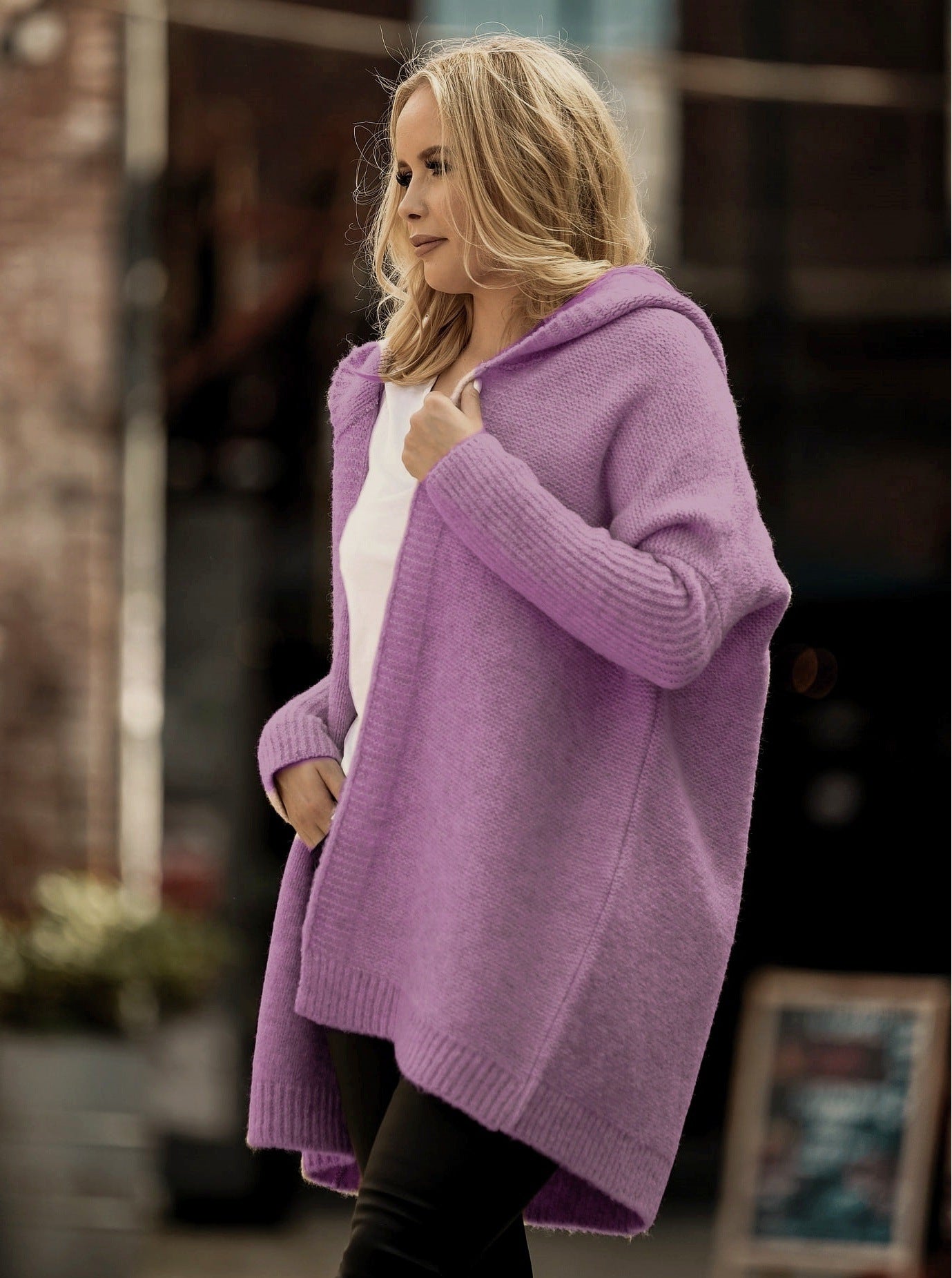 Damen lässiger Strickcardigan mit Kapuze und weiten Ärmeln Merchesia