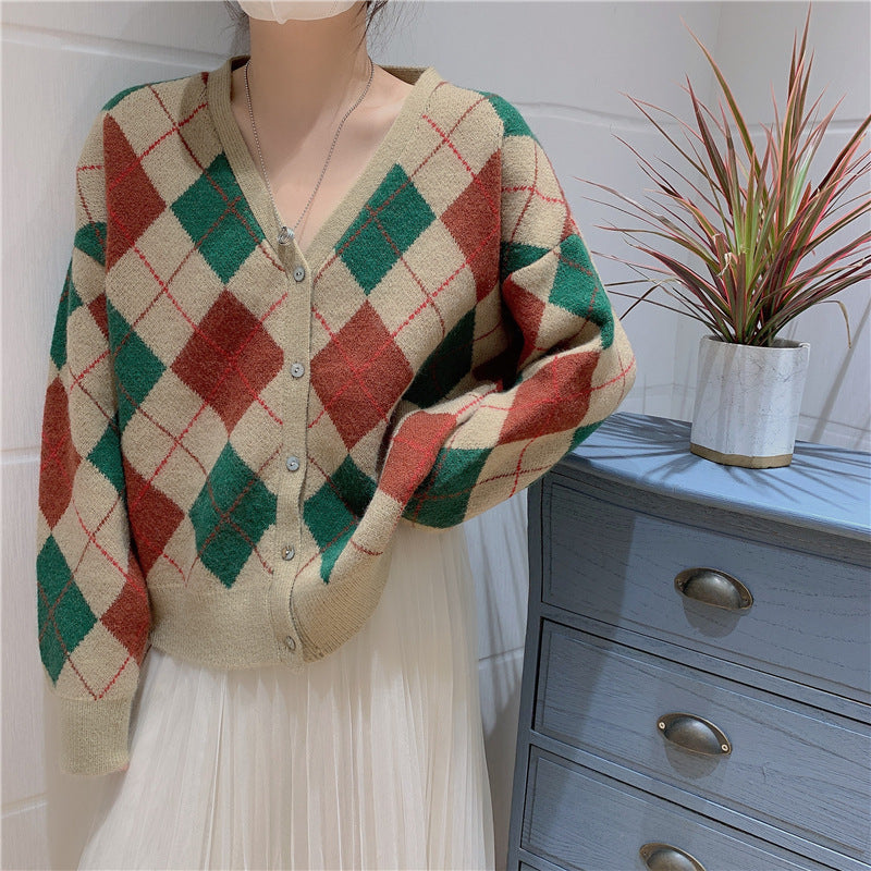 Damen Strickjacke mit modernem Rautenmuster und knöpfbarem Design Merchesia