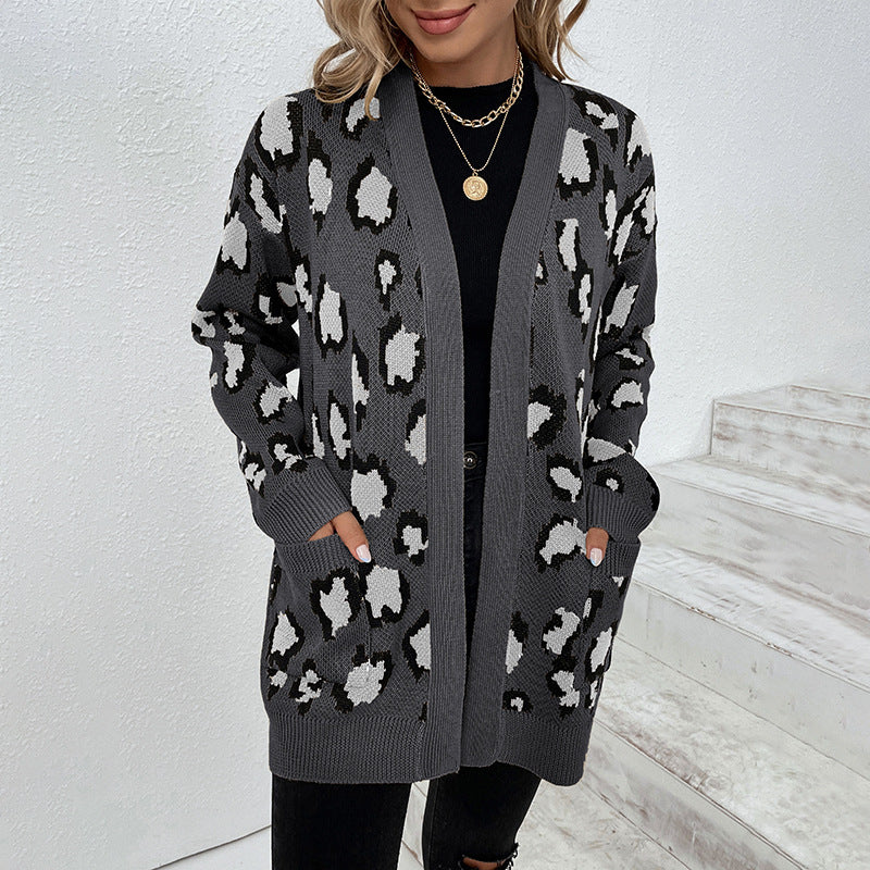 Damen modische Strickjacke mit Leopardenmuster und praktischen Taschen Merchesia