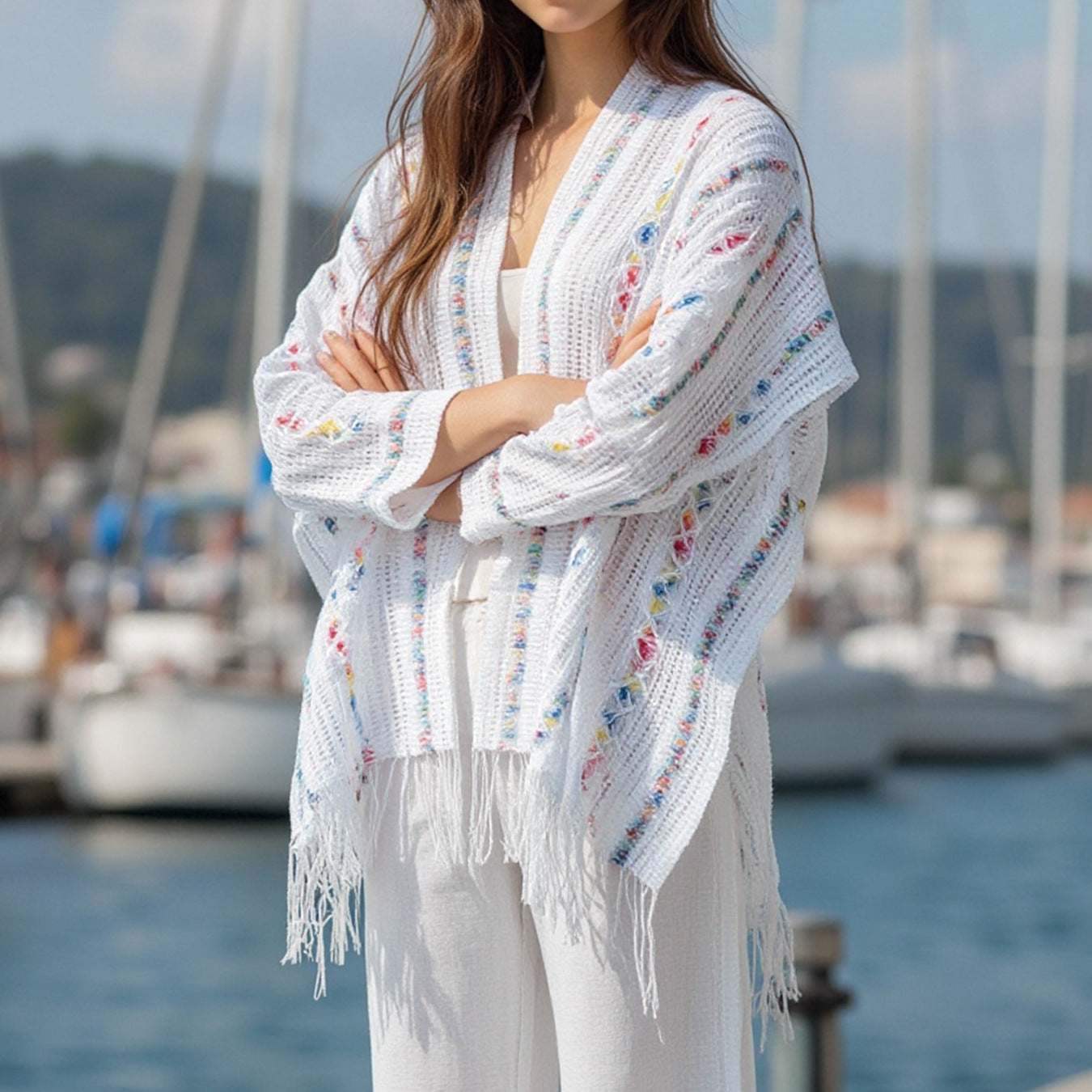 Damen lässiger Poncho mit fransigen Details und bunter Musterung Merchesia