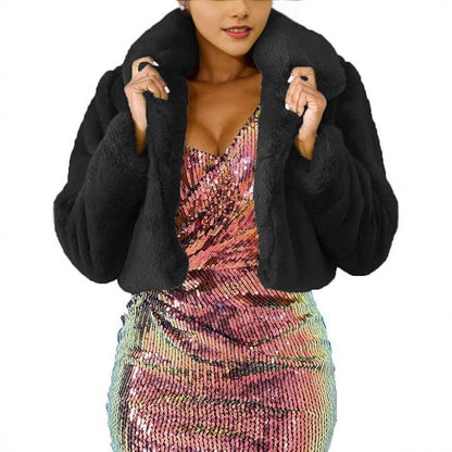 Damen Luxuriöse Kunstpelzjacke im eleganten Cropped-Design Merchesia