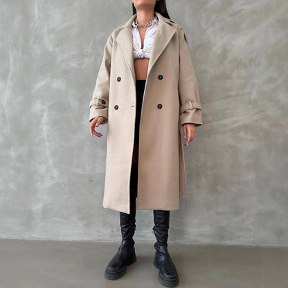 Damen Modischer Trenchcoat mit eleganten Details und doppelt geknöpfter Front Merchesia