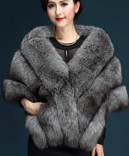 Damen Elegante Kunstpelz-Stola mit voluminösem Schnitt Merchesia