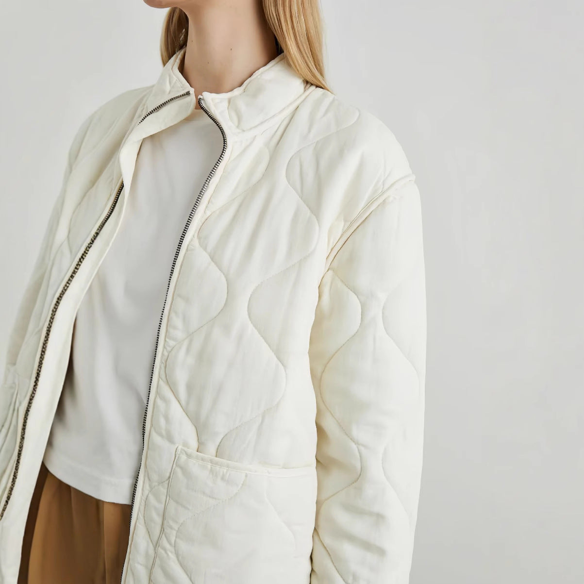 Damen gesteppte Übergangsjacke mit hohem Kragen Merchesia