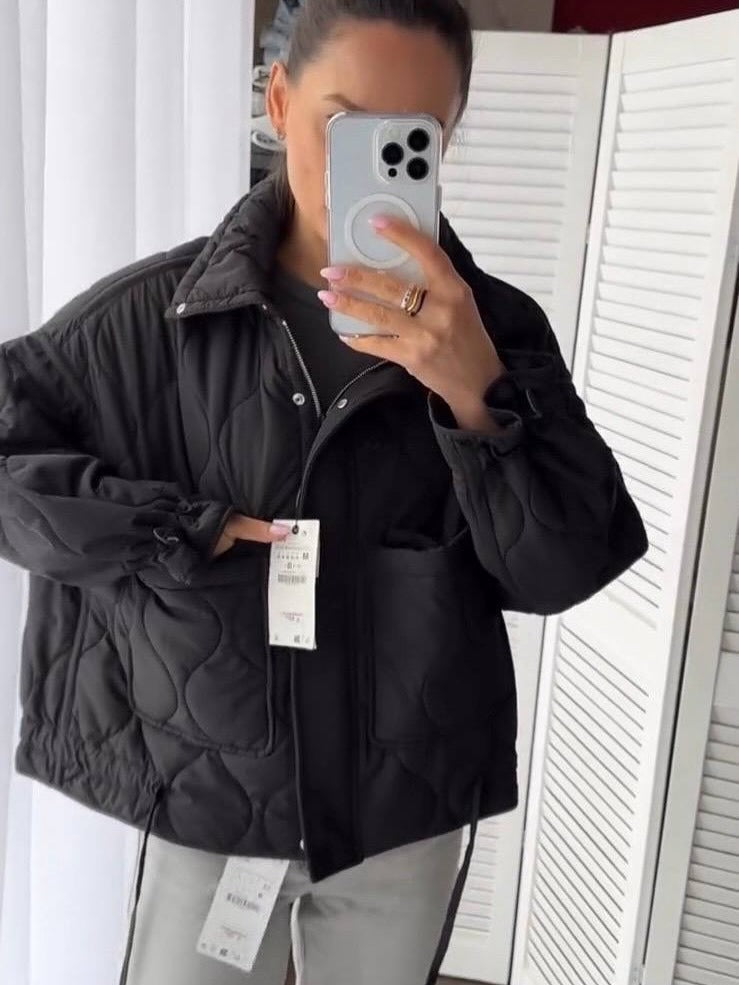 Damen gesteppte Übergangsjacke mit hohem Kragen und Tunnelzug Merchesia