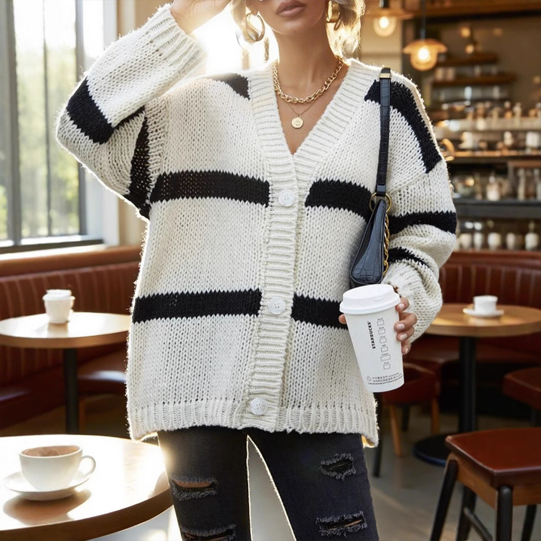 Damen Grobstrickjacke mit modischen Streifen Merchesia