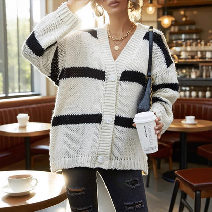 Damen Grobstrickjacke mit modischen Streifen Merchesia