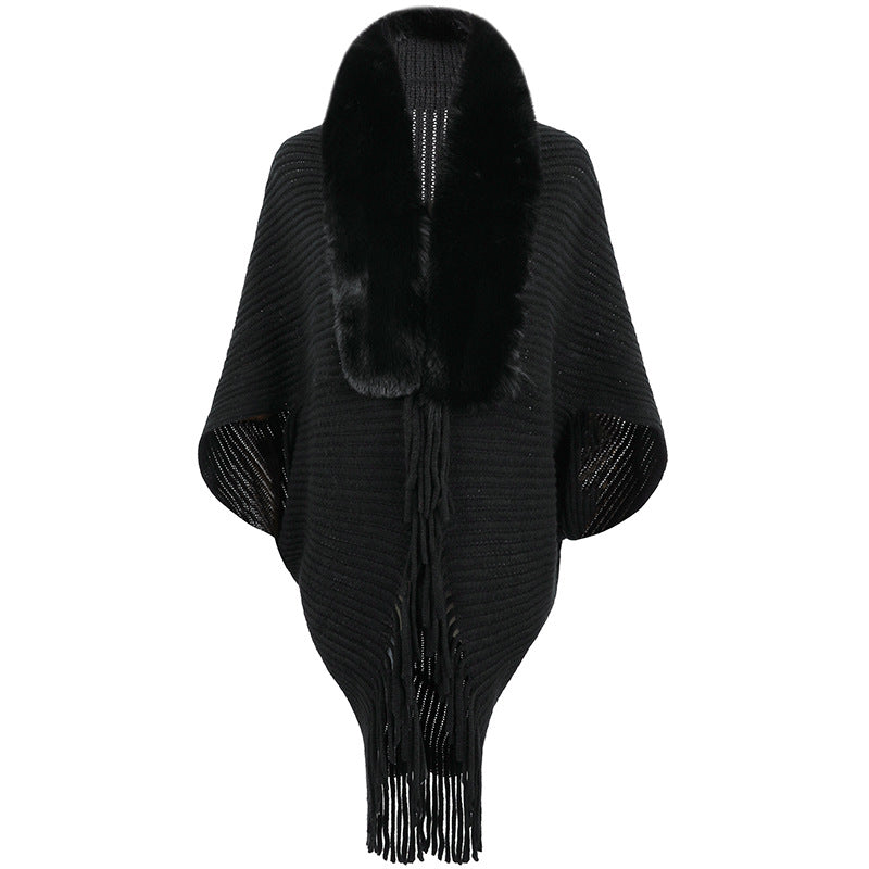 Damen luxuriöser Strickponcho mit elegantem Kunstfellkragen und Fransen Merchesia