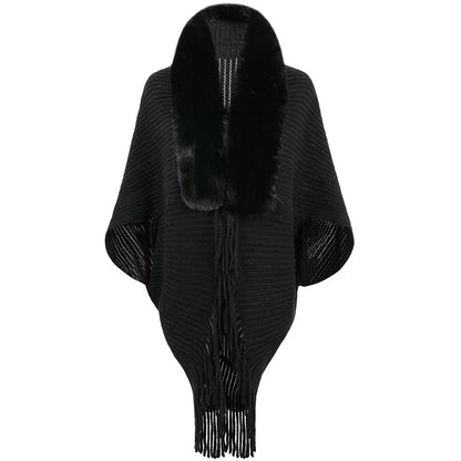 Damen luxuriöser Strickponcho mit elegantem Kunstfellkragen und Fransen Merchesia