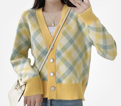 Damen modischer Strickcardigan mit Karomuster und eleganter Knopfleiste Merchesia