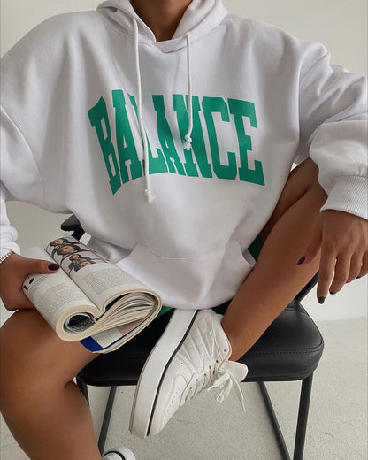 Damen Oversized Kapuzenpullover mit auffälligem Logo Merchesia