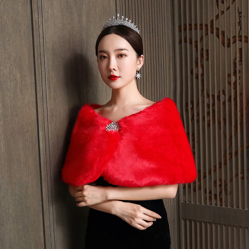 Damen eleganter und luxuriöser Umhang aus Kunstpelz Merchesia