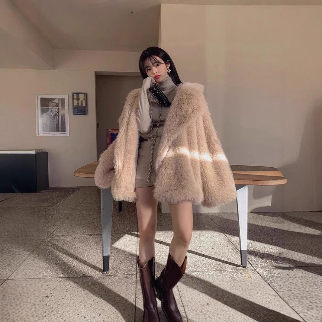 Damen Flauschige Kunstpelzjacke mit weiter Silhouette Merchesia