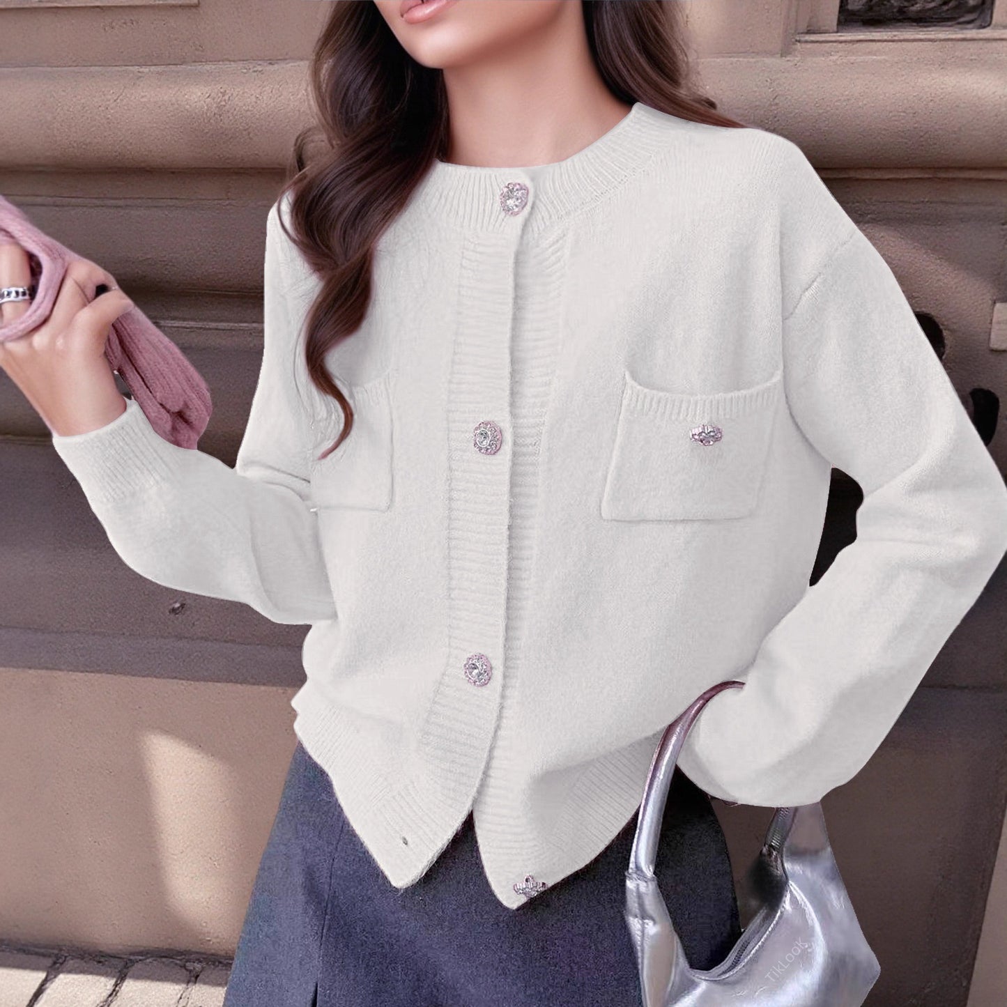 Damen Strickjacke mit dekorativen Taschen und edlen Knöpfen Merchesia