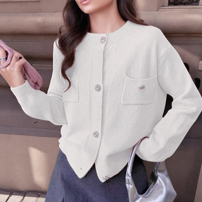 Damen Strickjacke mit dekorativen Taschen und edlen Knöpfen Merchesia