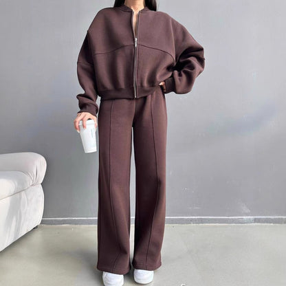 Damen Freizeitlook mit lässiger Zip-Jacke und weit geschnittener Hose Merchesia