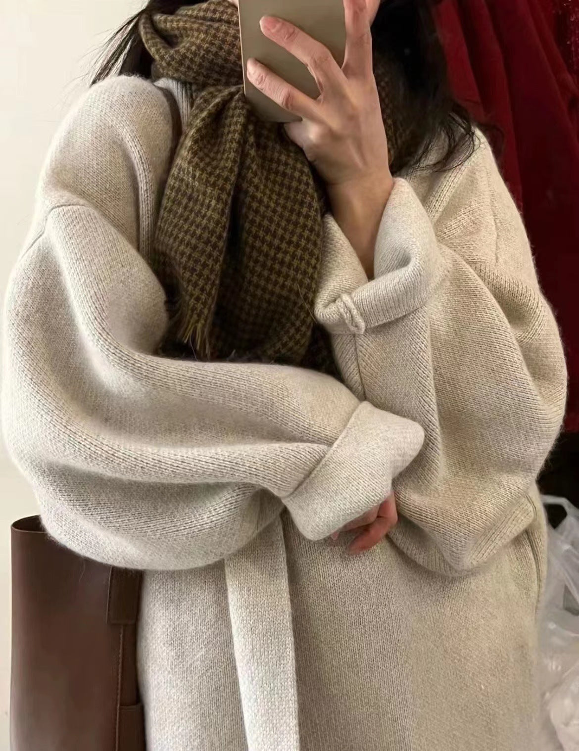 Damen Lässiger Strickpullover mit drapiertem Design und praktischer Taillierung Merchesia