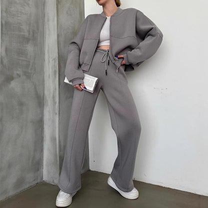 Damen Freizeitlook mit lässiger Zip-Jacke und weit geschnittener Hose Merchesia